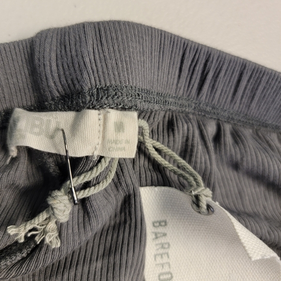Barefoot Dreams Malibu Collection Ultra Soft Rib Patch Pocket Pant Women's Grey - Picture 5 of 8